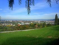 Freiburg, Blick vom Jesuitenschlo am Schnberg auf die Stadt, Okt.2010