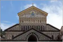 Amalfi. Der Giebel des Duomo Sant' Andrea. 28.03.2014
