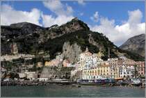 Amalfi von den Hafenmolen. 28.03.2014