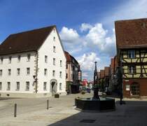 Mengen, Blick in die sanierte Hauptstrae, April 2014