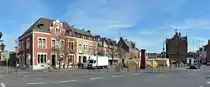 Erftstadt-Lechenich, Marktplatz mit historischen Rathaus - 19.03.2014