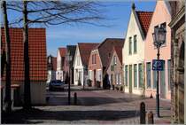 Sande. Blick durch die Kirchstrae im Ortsteil Neustadtgdens. 20.03.2014