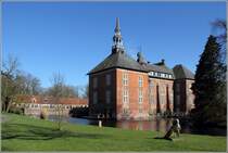 Sande. Das Schloss Gdens wurde in der zweiten Hlfte des 17. Jahrhunderts in der heute noch zu sehenden Form errichtet. 20.03.2014