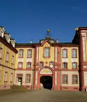 Bruchsal, linkes Torgeb�ude am Schlo�, von der Stra�enseite gesehen, April 2014