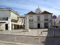 Olhao, Pranger am Praca de Restauracao (25.05.2014)