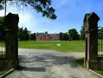 Homburg (Hombourg) im s�dlichen Elsa�, au�erhalb des Ortes liegt das gleichnamige Schlo�, Mai 2014