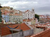 Lissabon, Alfama Viertel mit Sao Miguel Kirche (29.05.2014)