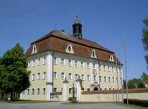 Schloss Obersulmetingen, erbaut ab 1600 durch Heinrich von Neuhausen, 1725 Neubau durch Coelestin Frener, Abt vom Kloster Ochsenhausen (07.06.2014)