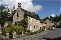 Castle Combe. H�user in der Hauptstra�e, die einfach nur The Street genannt wird. 05.06.2014