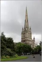 Bristol. Der Turm von St. Mary Redcliff, einer der prachtvollsten Gemeindekirchen in England. 02.06.2014