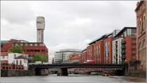 Bristol. Der Leadshot Tower vom Floating Harbour aus gesehen. 03.06.2014