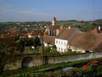 Pulkau, Aussicht vom Kirchberg auf die Pfarrkirche Hl. Blut (20.04.2014)