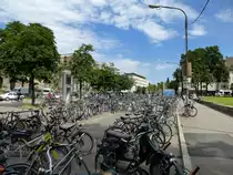 Freiburg, Platz der Alten Synagoge - nicht sch�n aber umweltfreundlich, Mai 2014