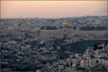 . Abendstimmung ber Jerusalem - 

Blick zur Old City mit dem Felsendom.

27.03.2014 (Jonas)