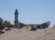 Der alte Warnem�nder Leuchtturm und der  Teepott  am 07.06.2014