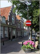 Enkhuizen. H�userzeile am Zuider Havendijk. 07.07.2014