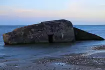 Atlantikwallbunker des II.Weltkrieges am Strand von Vigs�, aufgenommen am Abend des 16.04.2014.
