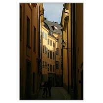 Gamla stan, Bollhusgrnd. Starke Kontraste zwischen Licht und Schatten sind hier fotografisch zu bewltigen. 16.8.2007 (Matthias)