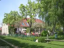 Caf� Krog in Ulsnis, einer der Aufnahmeorte von der ZDF-Serie  Der Landarzt  (Kreis Schleswig-Flensburg, Schleswig-Holstein, Mai 2010)