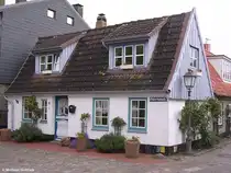 Eines der vielen sch�nen alten H�user in der alten Fischersiedlung Holm (Stadt Schleswig, Mai 2010)