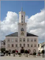 Schneeberg. Das Rathaus am Markt wurde in dieser Form von 1849 bis 1852 wiederaufgebaut. Zwei Br�nde hatten die Vorg�ngerbauten vernichtet. 
12.08.2014