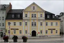 Schneeberg. Das F�rstenhaus am F�rstenplatz wurde im 16. Jahrhundert als Gasthaus errichtet. Heute wird es von der Sparkasse genutzt. 14.08.2014