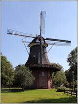 Bad Zwischenahn. Die Kappenwindmhle Bad Zwischenahn ist ein zweigeschossiger Galeriehollnder aus dem Jahr 1811 mit bewegter Geschichte. 28.08.2014
Weitere Infos zur Mhle: 
http://www.niedersaechsische-muehlenstrasse.de/index.php?id=424