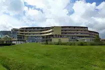 Wei�enstadt, das Kurzentrum, von der Seeseite gesehen, bekannt durch die Anwendung des heimischen Radonwassers, Aug.2014