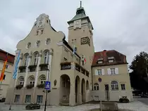 Rathaus von Simbach am Inn, wurde 1909-1910 erbaut, 1988-89 einer denkmalgerechten Generalsanierung unterzogen; 140831