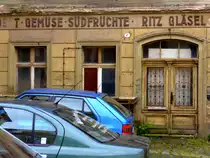 Zittau, Mandauer Berg am 18. August 2014: Die schicken Autos sind da, Gem�se und S�dfr�chte fehlen zumindest an dieser Stelle wohl schon l�nger.