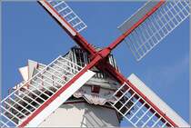 Langwedel, Ortsteil Etelsen. Haube und Flgelkreuz der 1871 gebauten Windmhle  Jan Wind . 
04.09.2014