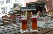 PINKUS Altbierbowle - frisch serviert - dahinter der Lieferwagen der Pinkus Brauerei M�nster ( Kuhviertel  in M�nster, August 2013)