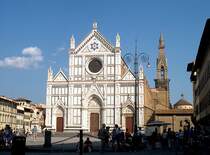 Florenz, die Franziskaner-Kirche Santa Croce beherbergt zahlreiche Kunstwerke und die Grber vieler berhmter Italiener - 08.08.2003
