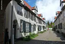 Durchgang zu einem der zahlreichen Hinterh�fen in L�beck (Mai 2011)