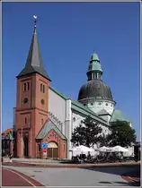 Haren (Ems). Die St.-Martinus-Kirche wird im Volksmund Emslanddom genannt. Sie wurde von 1908 bis 1911 errichtet. Der Westturm stammt von der 1853/54 gebauten alten Kirche.
17.09.2014