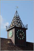 Melle. Auf einem Gebude der Fa. Neuero im Stadtteil Buer ist dieser Glockenturm zu sehen.
18.09.2014