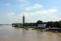 Klner Messegelnde mit Messeturm in Kln-Deutz - 31.07.2014