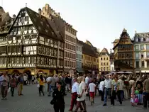 Stra�burg, Place de la Cathedrale mit Maison Kammerzell (03.10.2014)