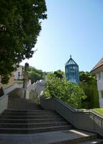 Freiburg, Aufgang von der Altstadt zur Schloberggarage, Juni 2014