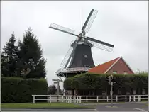 Die Peldem�hle in Esens wurde 1850 errichtet. Es handelt sich um einen zweigeschossigen Galerieholl�nder, in dem heute das Museum  Leben am Meer  untergebracht ist. 18.10.2014