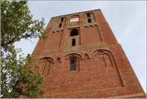 Marienhafe. Der St�rtebeker-Turm der St.-Marien-Kirche. 18.10.2014
