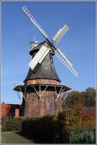 Martfeld in der Samtgemeinde Bruchhausen-Vilsen. Die Fehsenfeldsche Mhle wurde 1871 erbaut. Hundert Jahre spter, im Jahr 1971, wurde der gewerbliche Mhlenbetrieb eingestellt. Der Galeriehollnder ist 28 m hoch. 01.11.2014