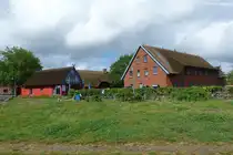 H�user in Alt-Reddwitz am Anfang der Reddevitzer H�ft - M�nchgut, R�gen, Mai 2011