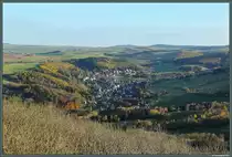 Vom 1891 errichteten Louisenturm auf dem Geisingberg bietet sich ein sch�ner Blick auf den Ort Geising und das M�glitztal. Geising ist heute Teil der Stadt Altenberg und hat vor allem touristische Bedeutung. (01.11.2014)
