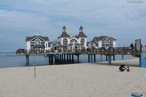 Die Seebrcke von Sellin vom Strand aus (Mnchgut, Rgen, Mai 2011)