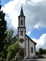 Sch�nwald im Schwarzwald, die katholische Kirche St.Antonius, Aug.2014