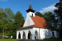 Die Dorfkirche von Baabe im schnsten Abendlicht (Mnchgut, Rgen, Mai 2011)