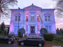 Angeleuchtete Villa im Briller Viertel in Wuppertal (NRW, November 2014)