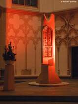 Illumierte Lambertikirche (Gladbeck, NRW, November 2014)