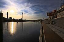 Offenbach am Main
Abendstimmung am Hafenbecken mit Blick gegen Westen